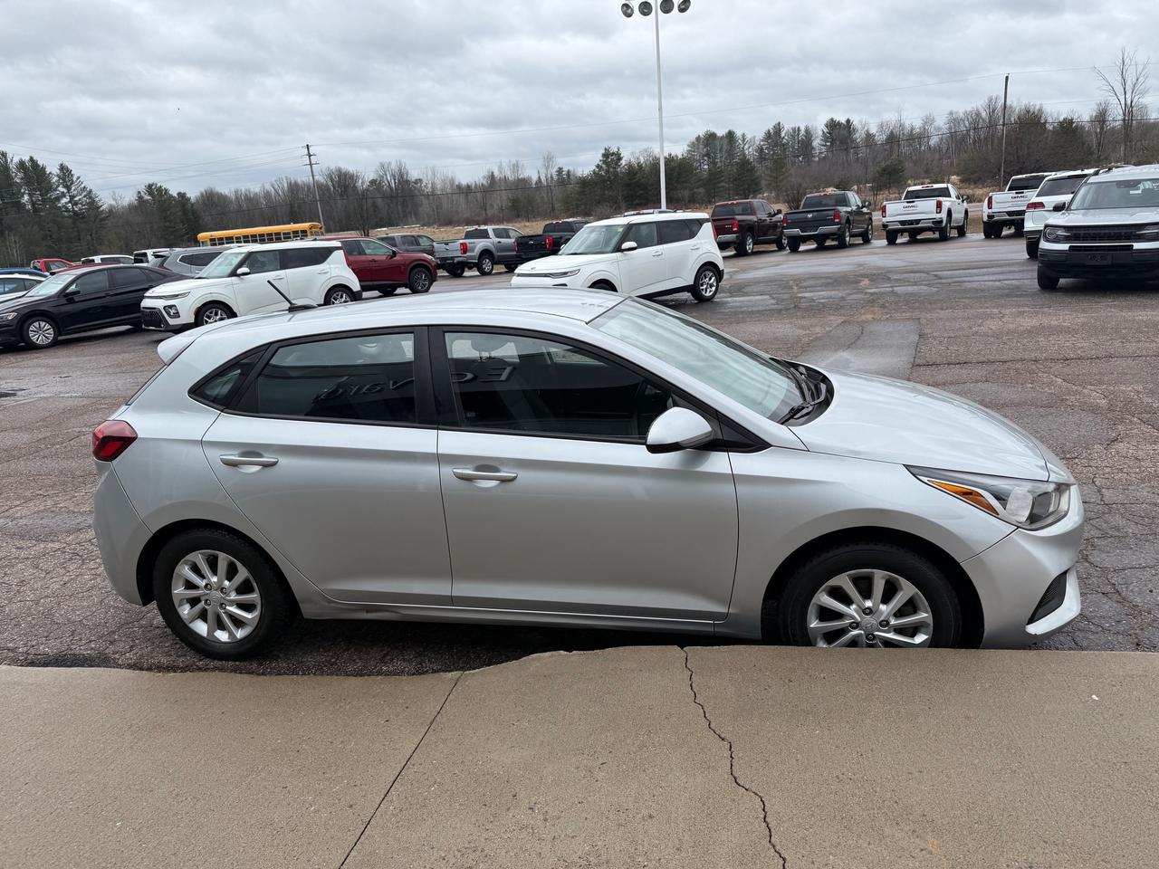 2019 Hyundai Accent Preferred (A6) 4dr Hatchback Photo