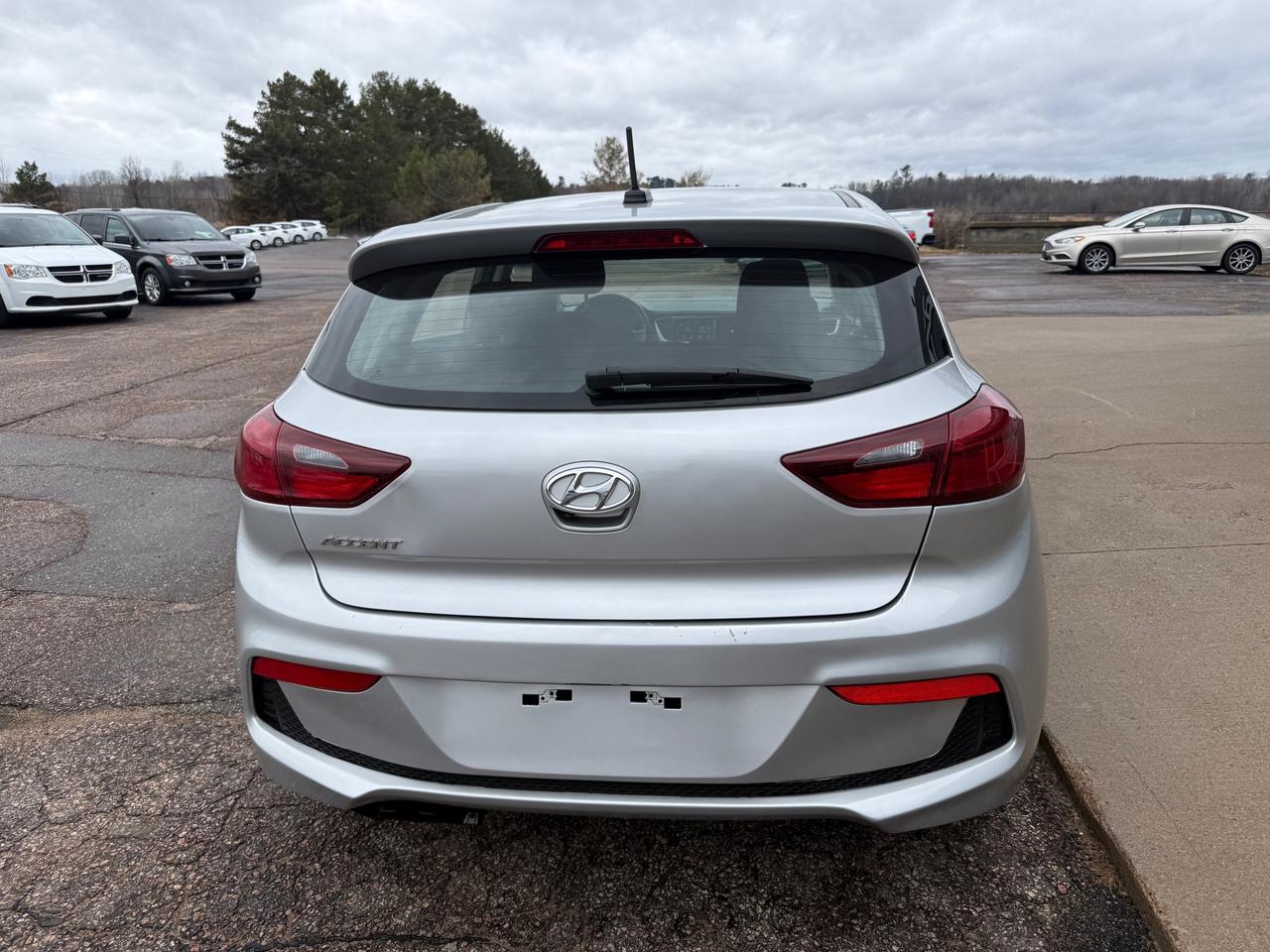 2019 Hyundai Accent Preferred (A6) 4dr Hatchback Photo