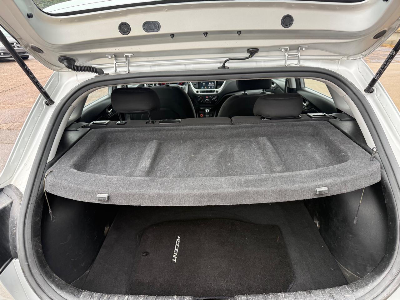 2019 Hyundai Accent Preferred (A6) 4dr Hatchback Photo