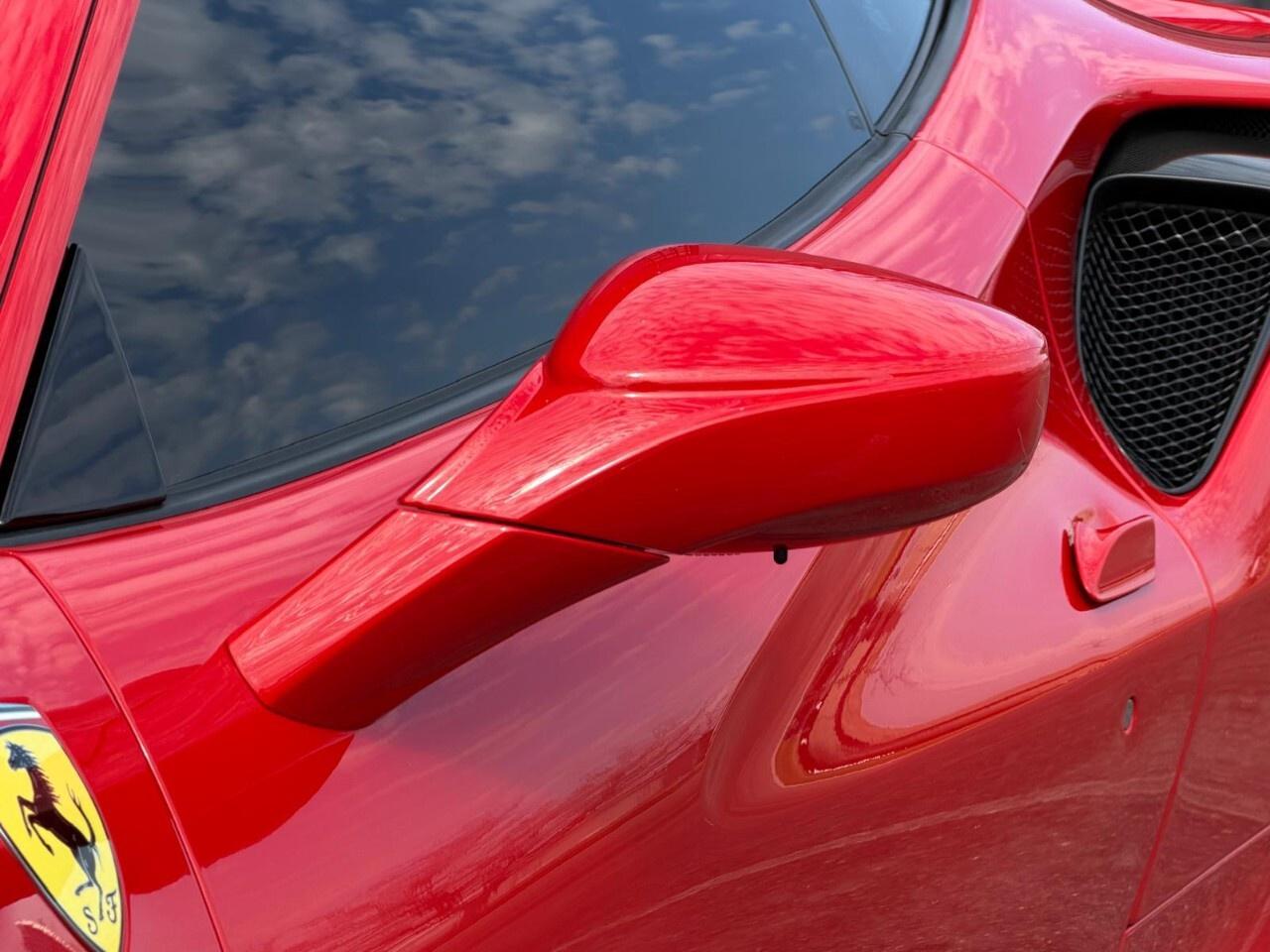 2019 Ferrari 488 Pista COUPE Photo
