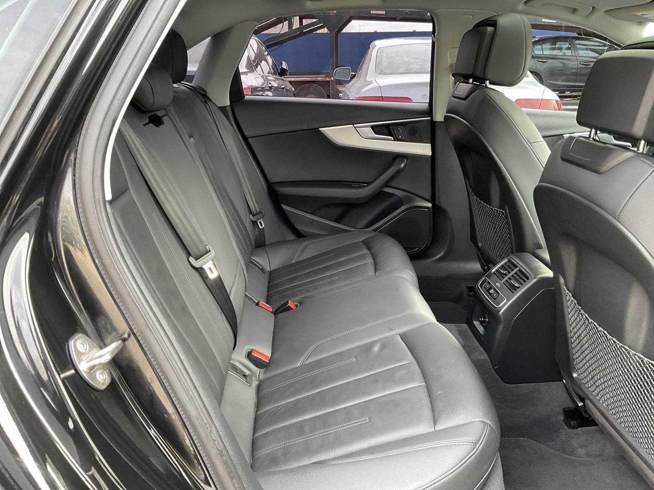 2019 Audi A4 2.0T Progressiv Quattro Sedan - LTHR! NAV! 360 CAM Photo