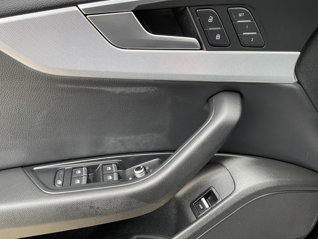 2019 Audi A4 2.0T Progressiv Quattro Sedan - LTHR! NAV! 360 CAM Photo