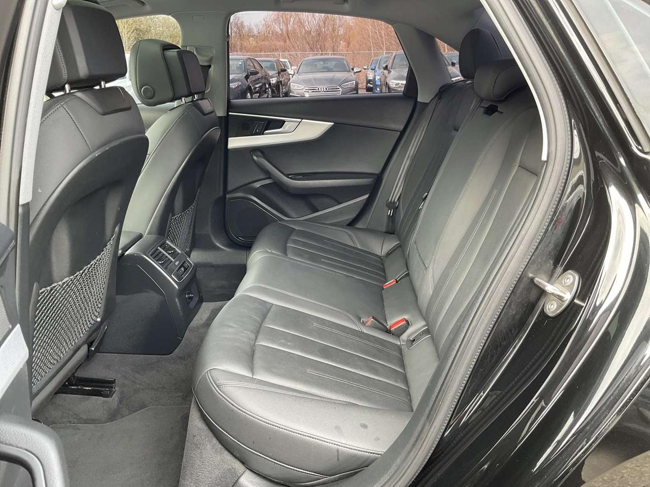 2019 Audi A4 2.0T Progressiv Quattro Sedan - LTHR! NAV! 360 CAM! BSM! SUNROOF! Photo