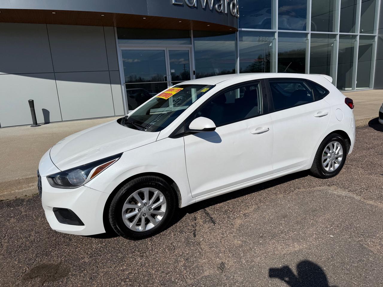 2019 Hyundai Accent Preferred (A6) 4dr Hatchback Photo