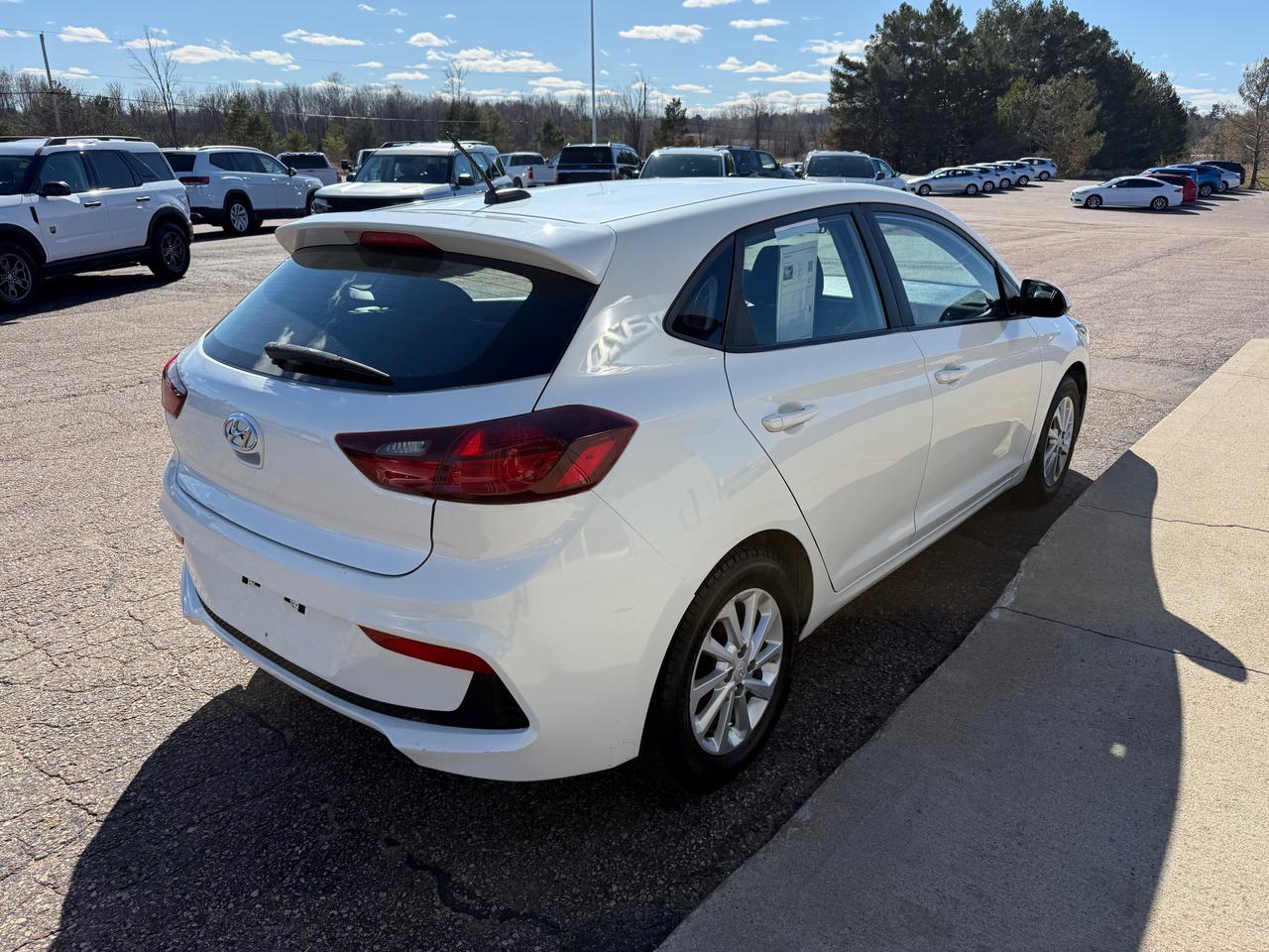 2019 Hyundai Accent Preferred (A6) 4dr Hatchback Photo