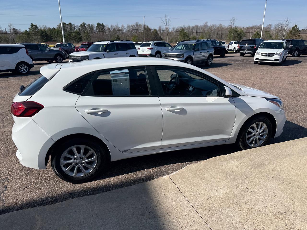 2019 Hyundai Accent Preferred (A6) 4dr Hatchback Photo