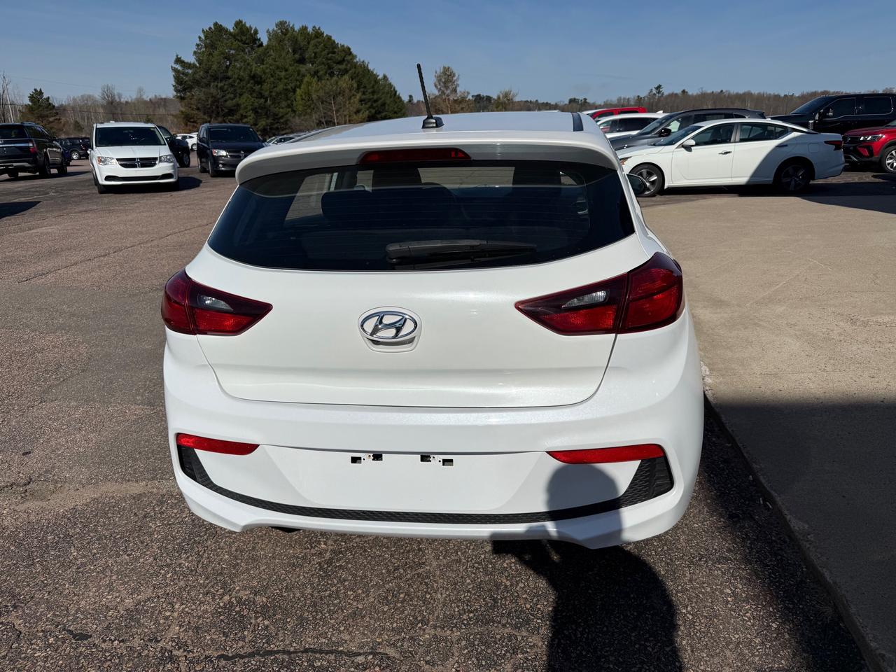 2019 Hyundai Accent Preferred (A6) 4dr Hatchback Photo