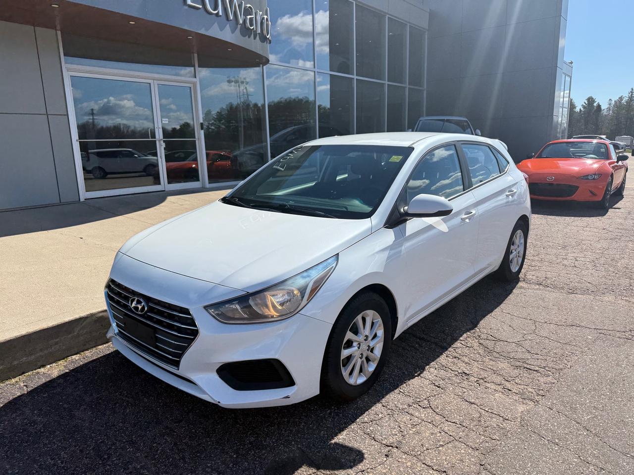 2019 Hyundai Accent Preferred (A6) 4dr Hatchback Photo