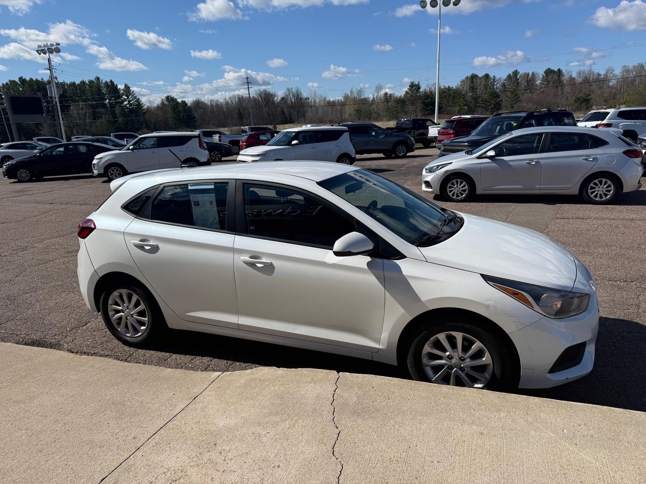 2019 Hyundai Accent Preferred (A6) 4dr Hatchback Photo