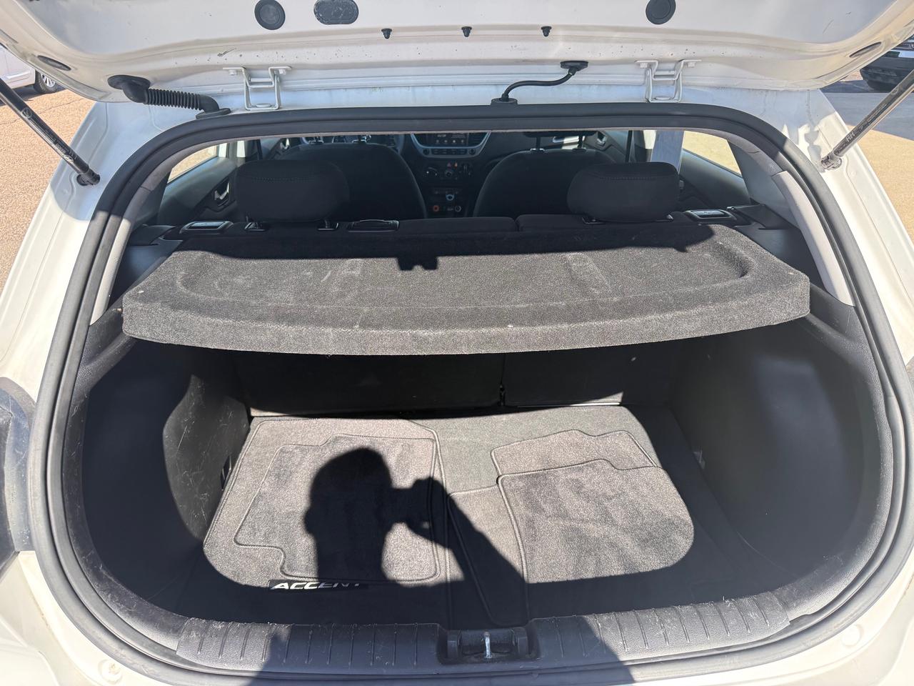 2019 Hyundai Accent Preferred (A6) 4dr Hatchback Photo
