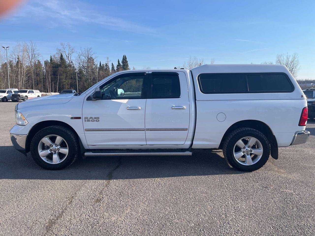 2016 RAM 1500 SLT - Tow Pkg - Bluetooth Photo5