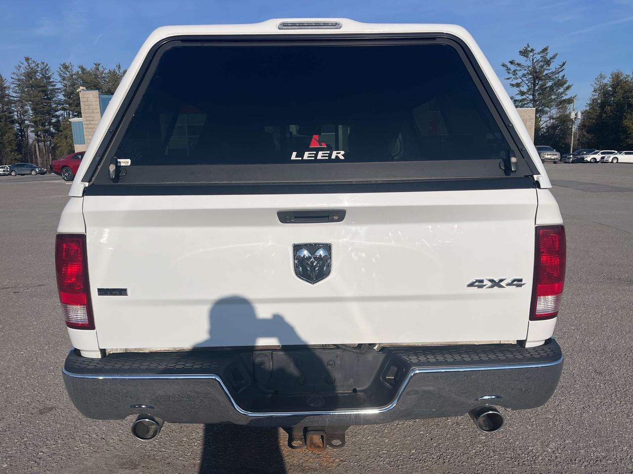 2016 RAM 1500 SLT - Tow Pkg - Bluetooth Photo