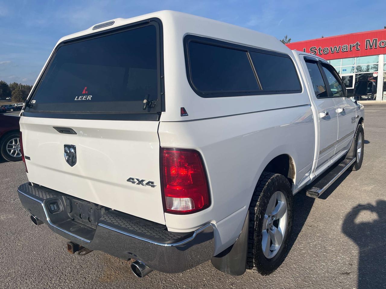 2016 RAM 1500 SLT - Tow Pkg - Bluetooth Photo