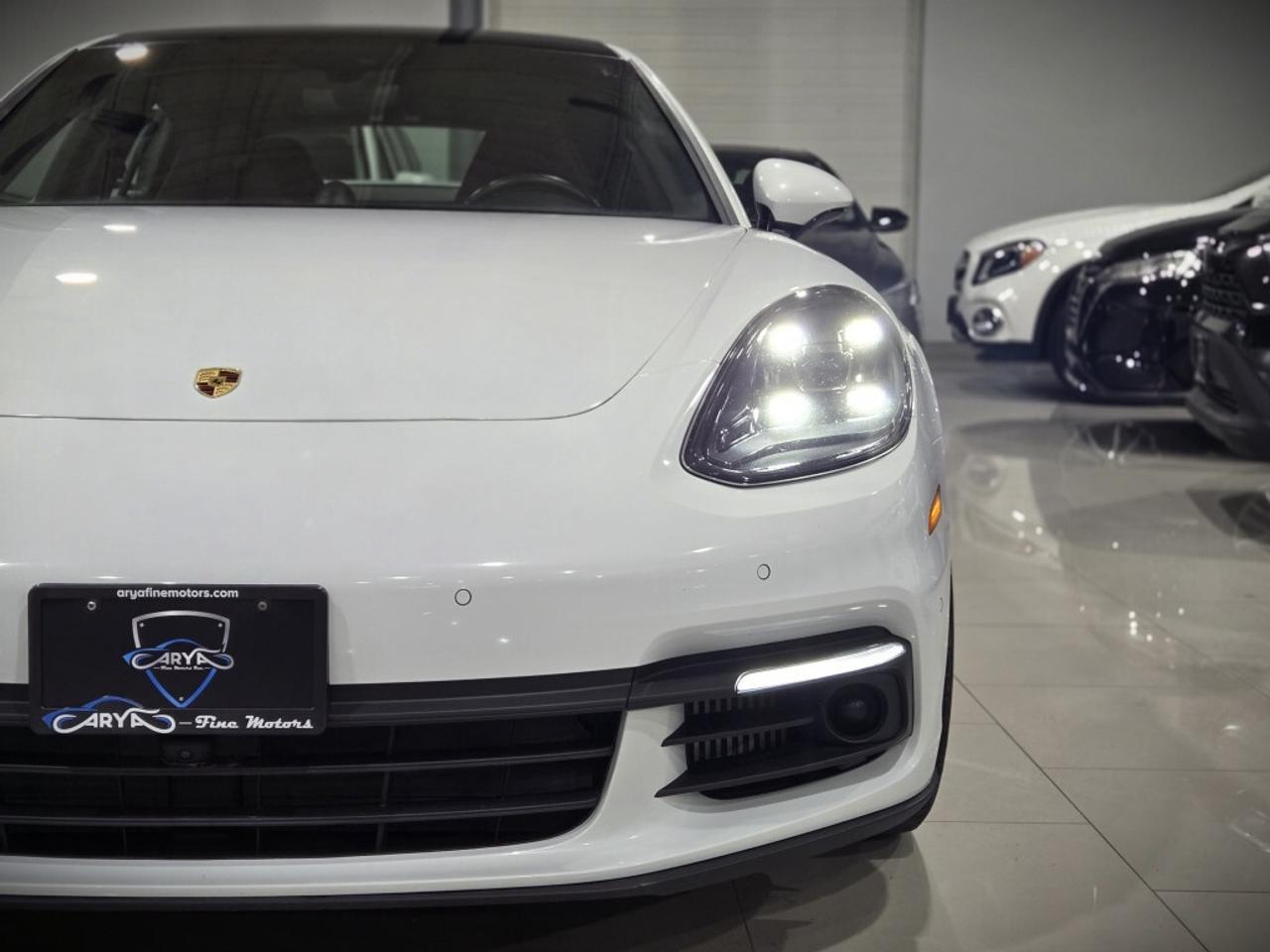 2019 Porsche Panamera 4 E-Hybrid AWD PREMIUM PLUS PKG RED INTERIOR NO AC Photo