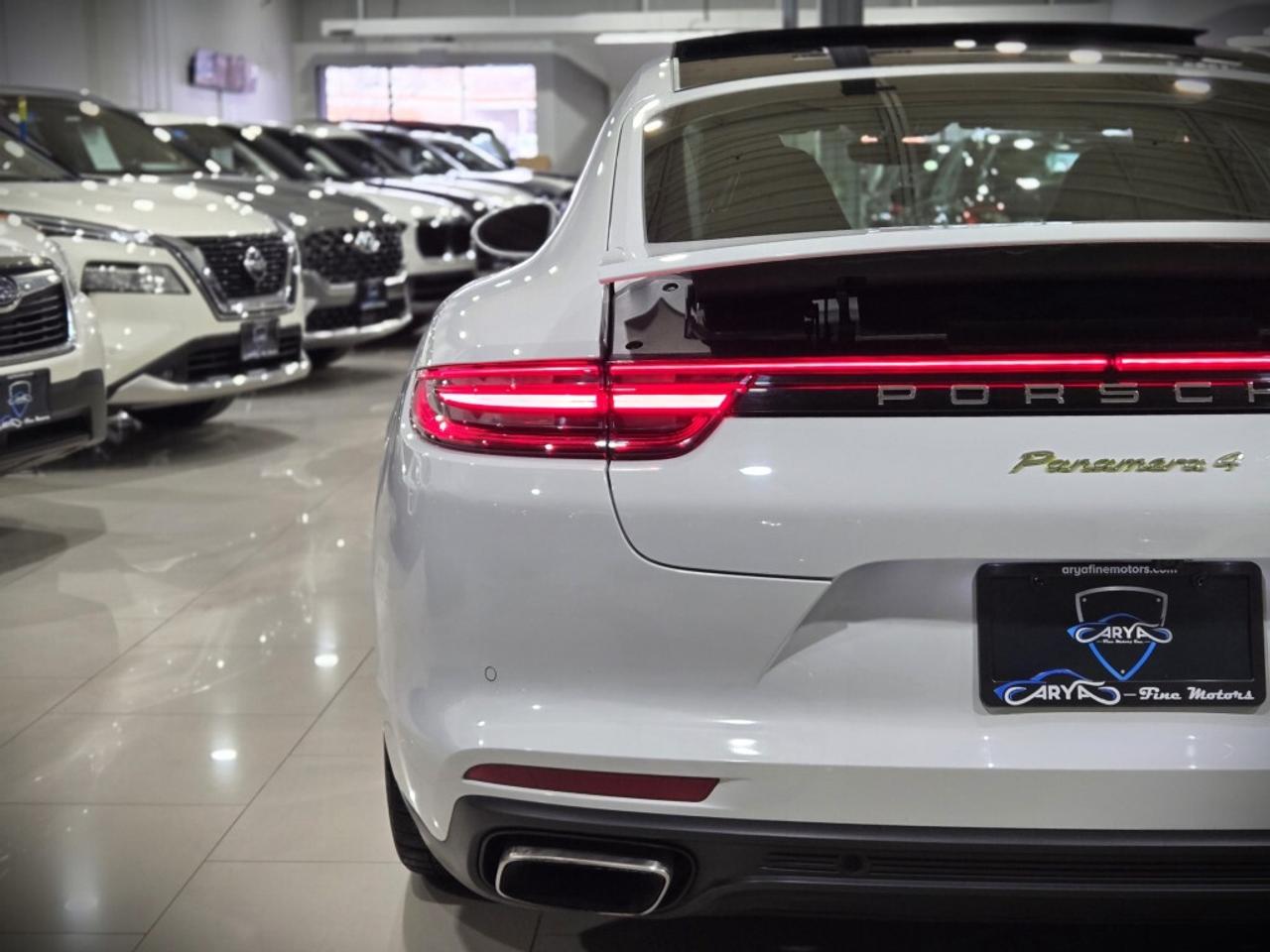 2019 Porsche Panamera 4 E-Hybrid AWD PREMIUM PLUS PKG RED INTERIOR NO AC Photo