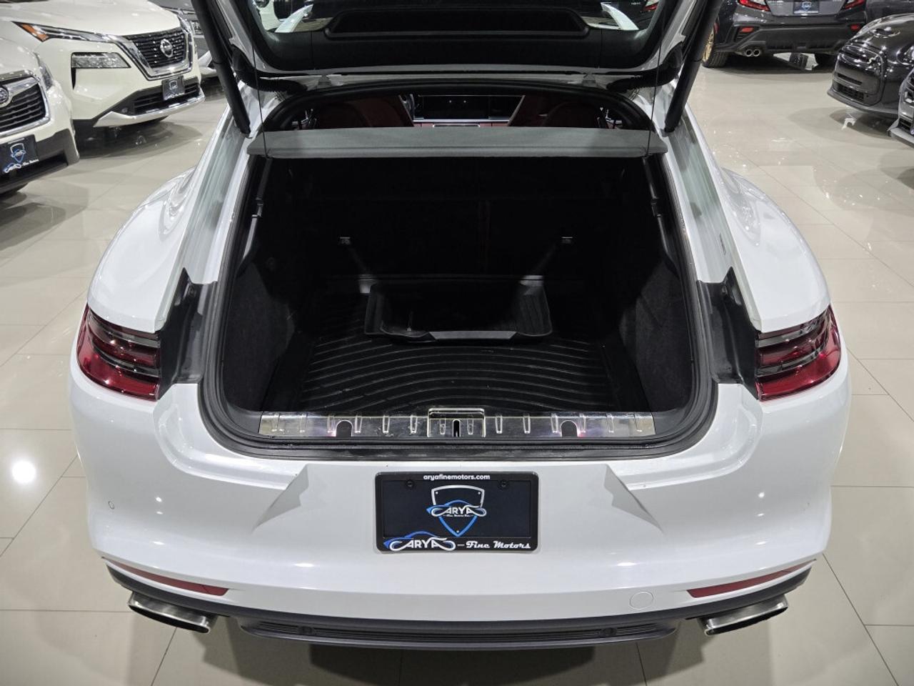 2019 Porsche Panamera 4 E-Hybrid AWD PREMIUM PLUS PKG RED INTERIOR NO AC Photo
