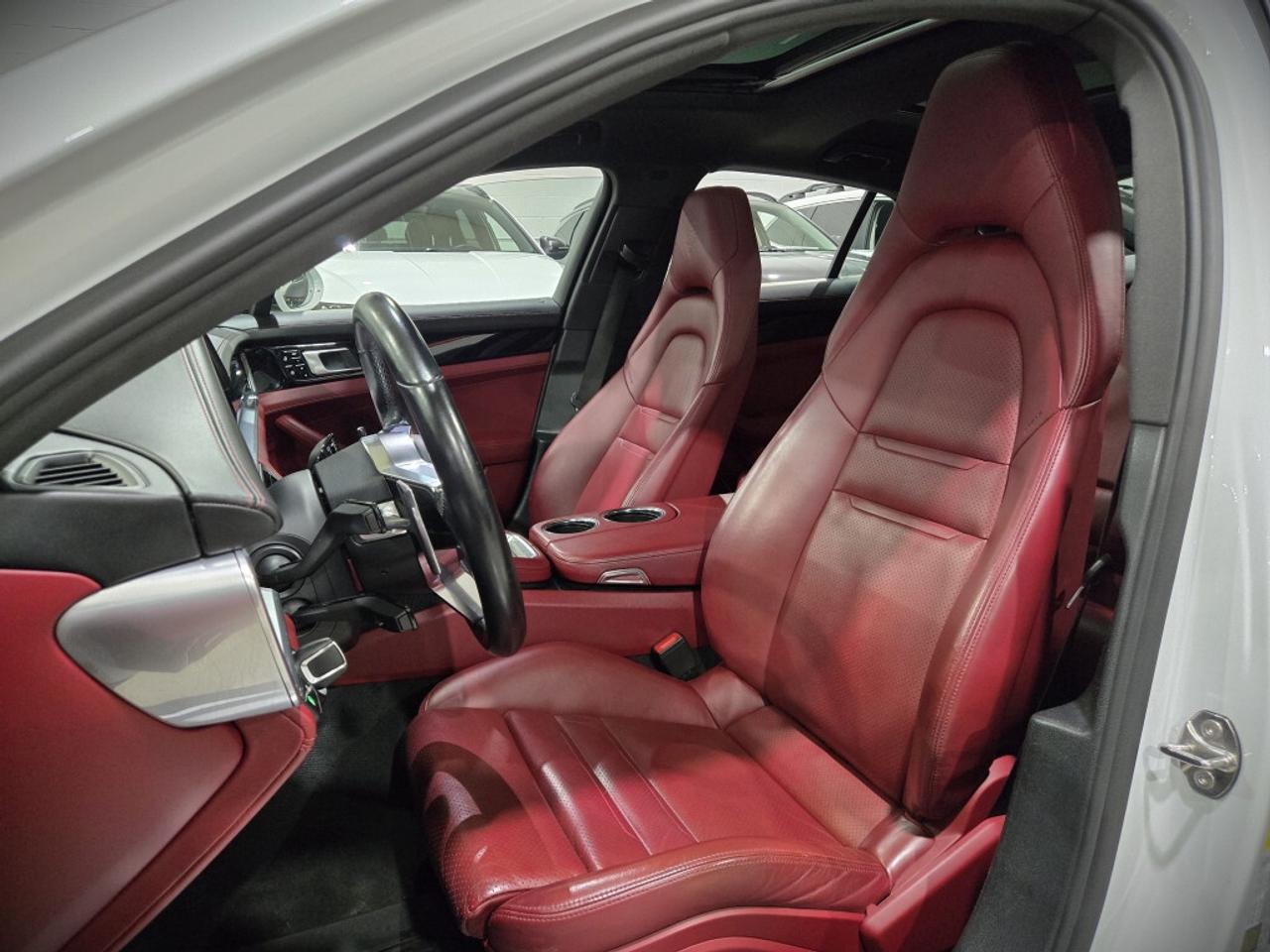 2019 Porsche Panamera 4 E-Hybrid AWD PREMIUM PLUS PKG RED INTERIOR NO AC Photo
