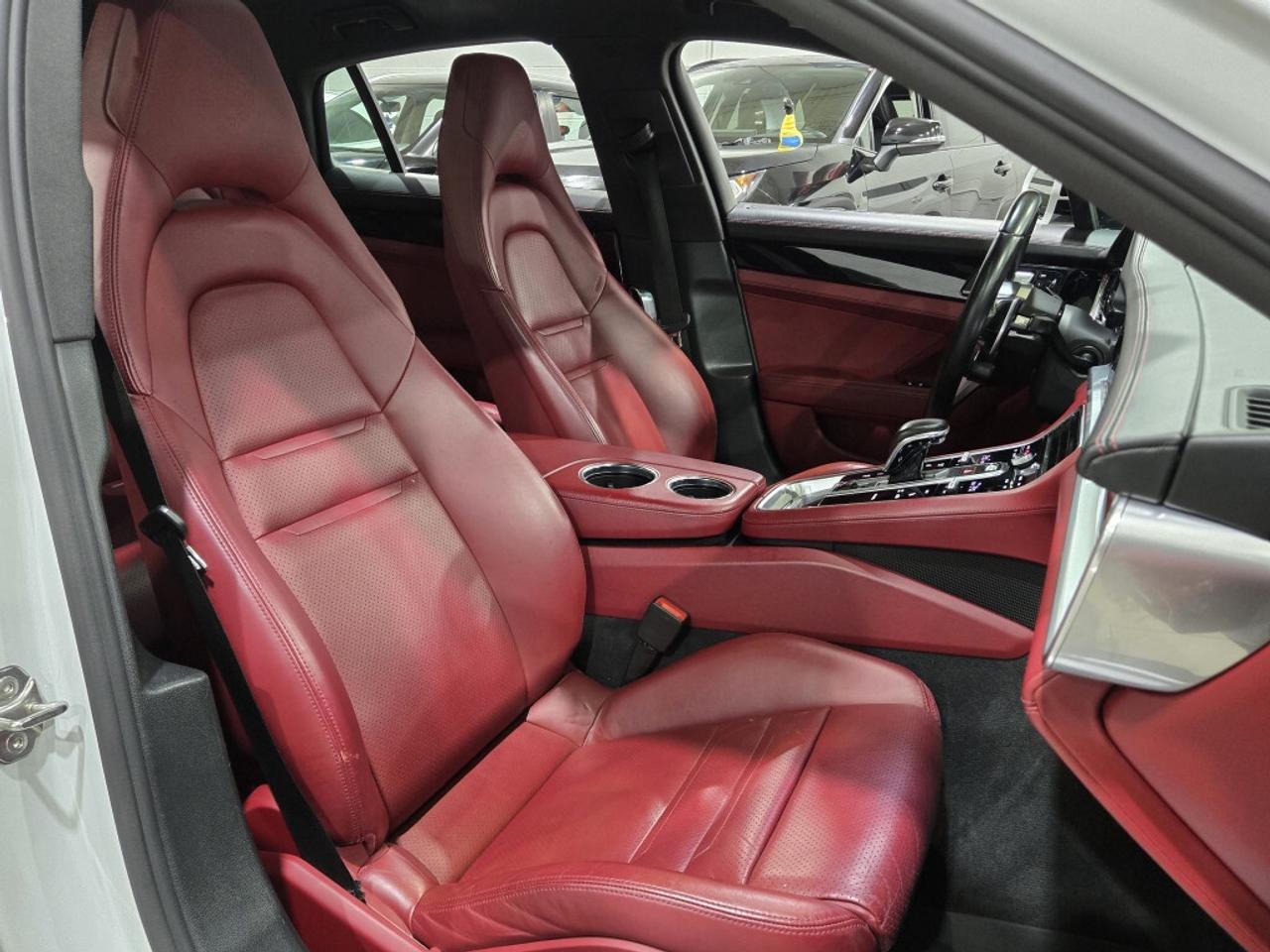2019 Porsche Panamera 4 E-Hybrid AWD PREMIUM PLUS PKG RED INTERIOR NO AC Photo
