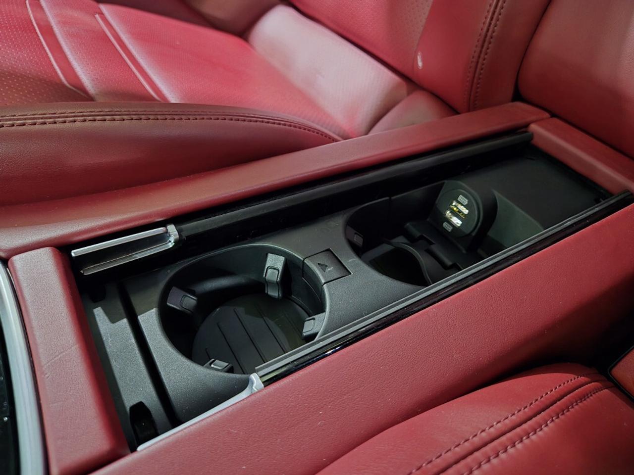 2019 Porsche Panamera 4 E-Hybrid AWD PREMIUM PLUS PKG RED INTERIOR NO AC Photo