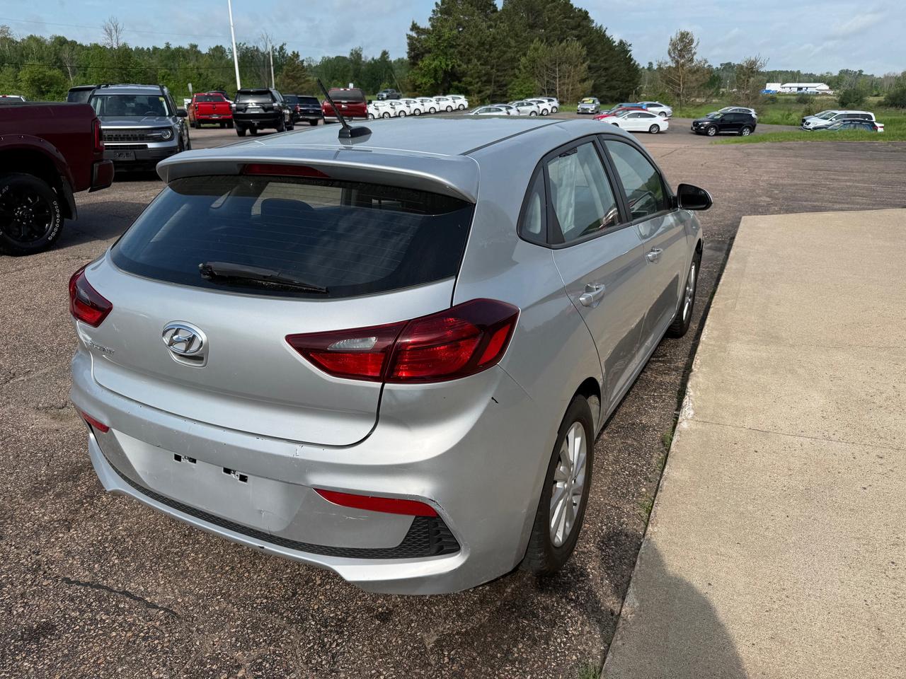 2019 Hyundai Accent Preferred (A6) 4dr Hatchback Photo