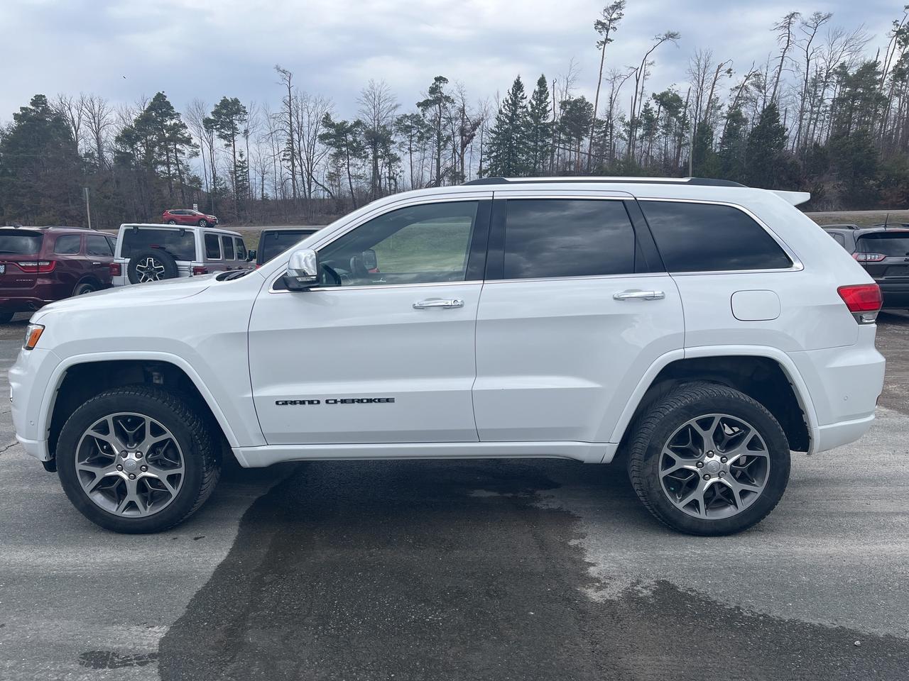 2021 Jeep Grand Cherokee Overland - Pano Sunroof - Adaptive Cruise Photo