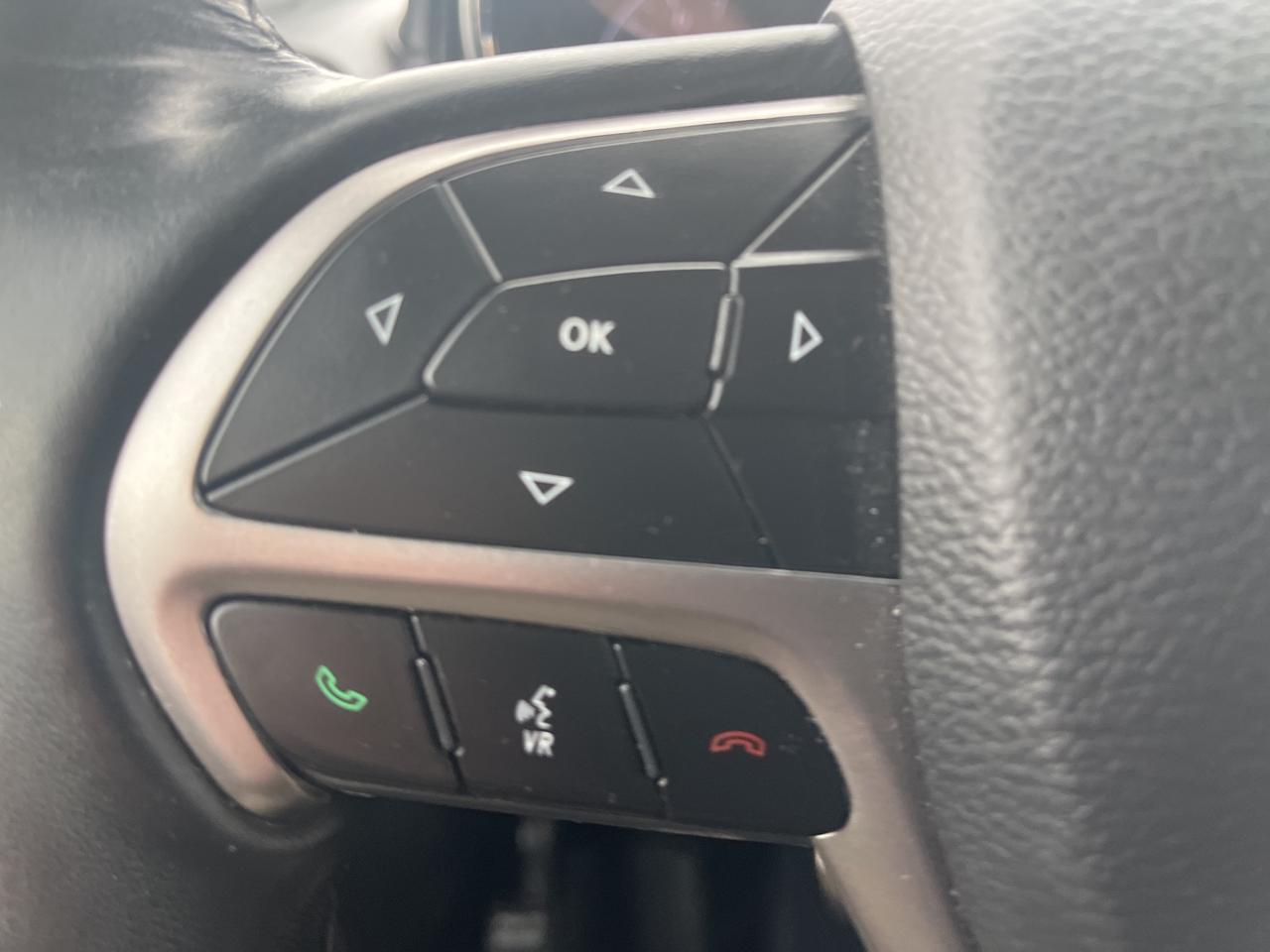 2021 Jeep Grand Cherokee Overland - Pano Sunroof - Adaptive Cruise Photo