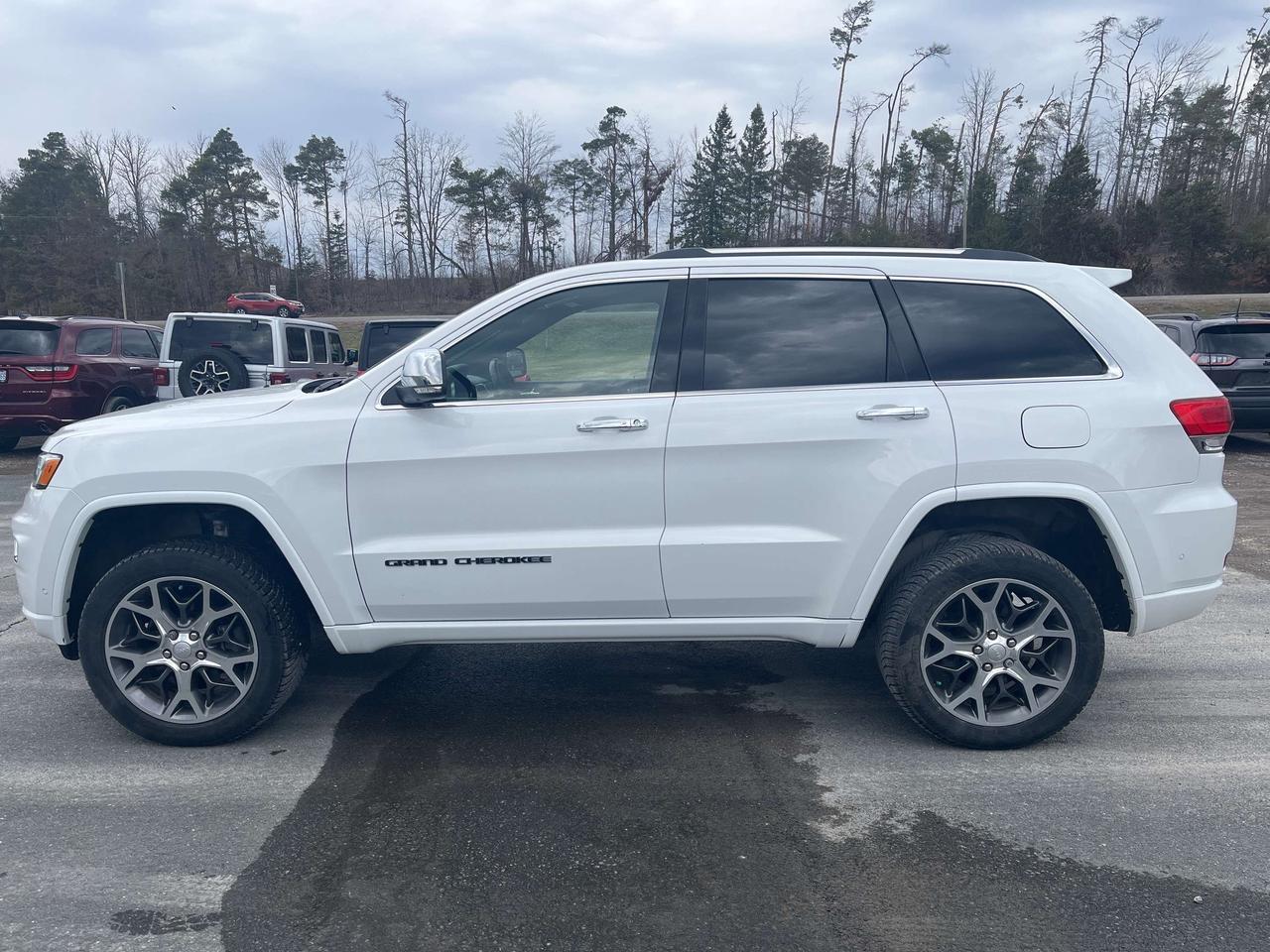 2021 Jeep Grand Cherokee Overland - Pano Sunroof - Adaptive Cruise Photo5