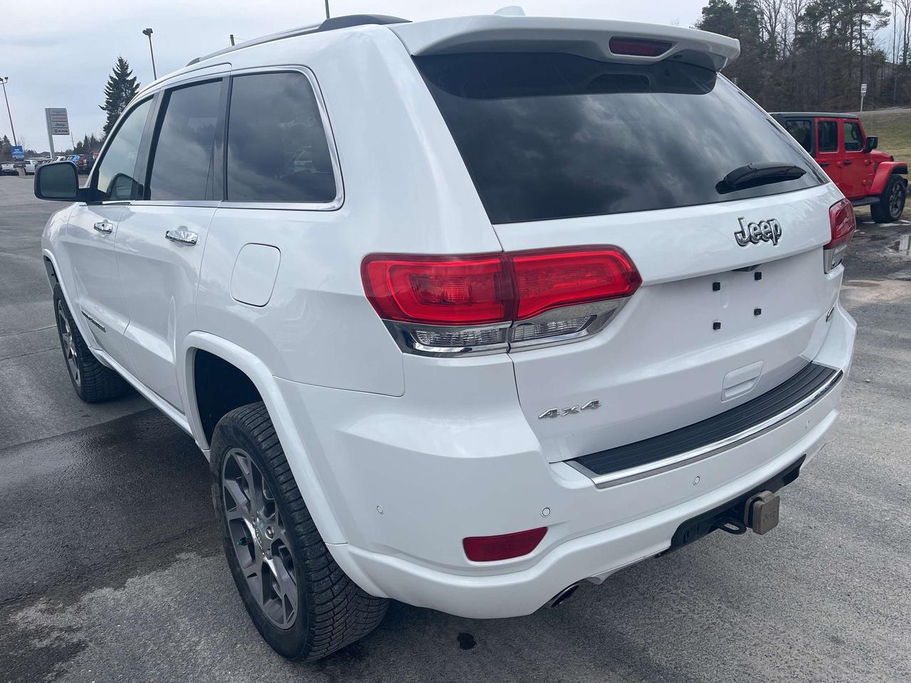 2021 Jeep Grand Cherokee Overland - Pano Sunroof - Adaptive Cruise Photo