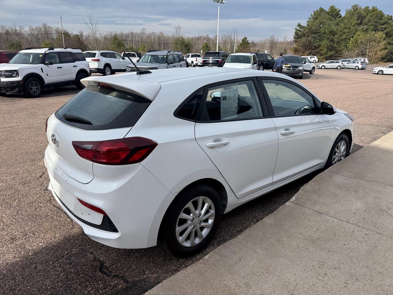 2019 Hyundai Accent Preferred (A6) 4dr Hatchback Photo