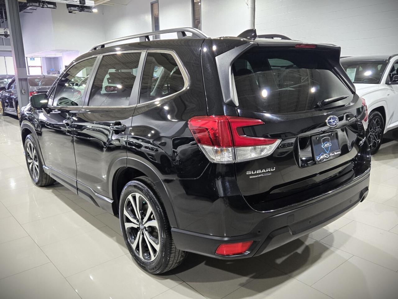 2023 Subaru Forester Limited w/Eyesight Tech NO ACCIDENT ONE OWNER Photo