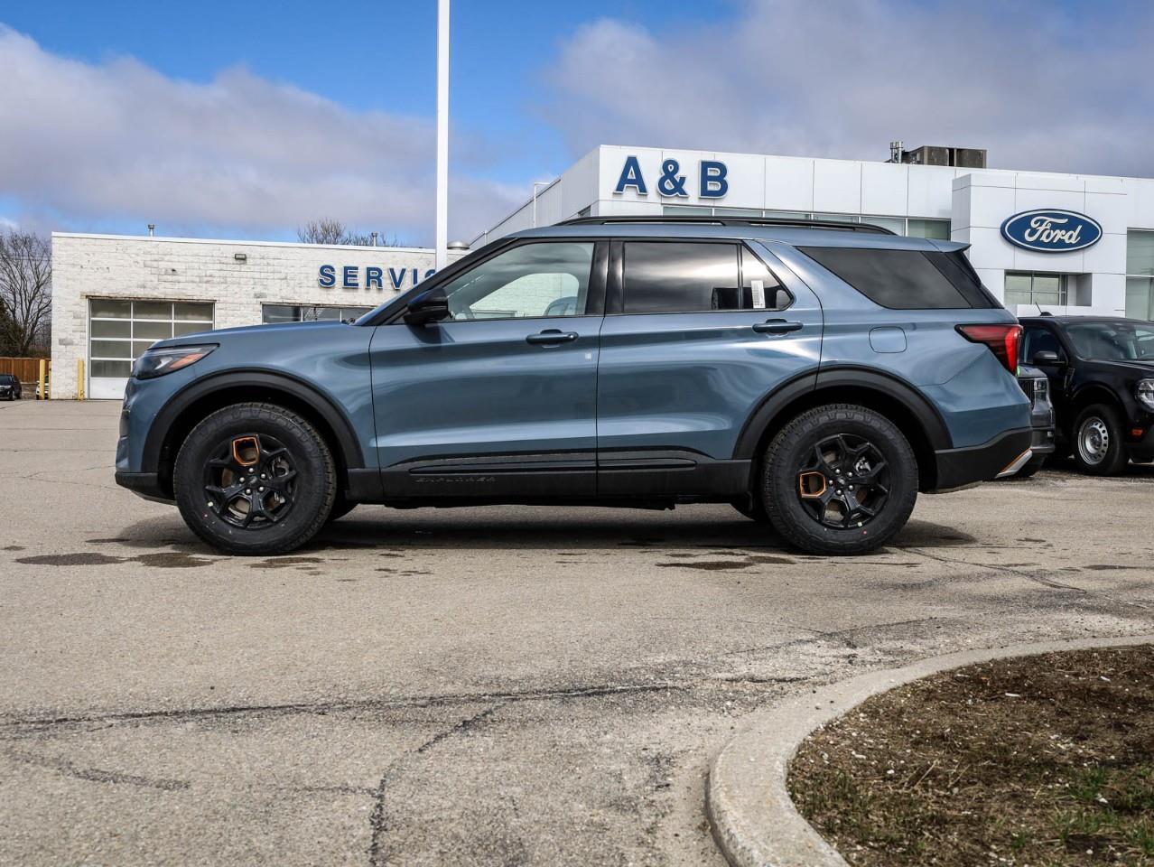 2026 Ford Explorer Tremor 4dr 4x4 Photo4