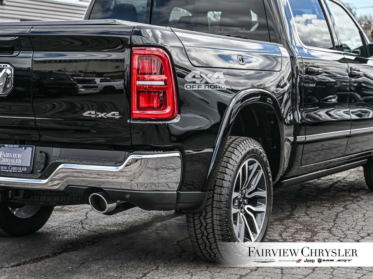 2026 RAM 1500 Limited 5.7L HEMI   PANO ROOF   LEATHER   NAV   CA Photo
