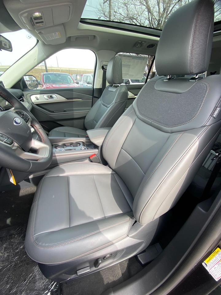 2026 Ford Explorer  Photo