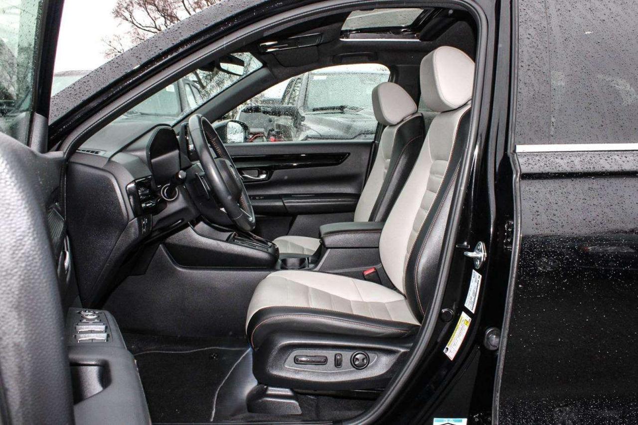 2024 Honda CR-V Touring  Gps BkpCam HtdSeats CruiseCtrl EcoMode Su Photo