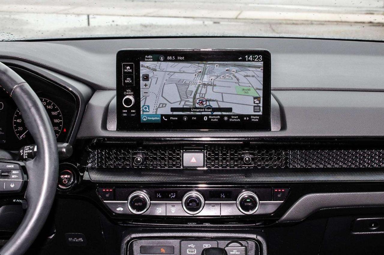 2024 Honda CR-V Touring  Gps BkpCam HtdSeats CruiseCtrl EcoMode Su Photo