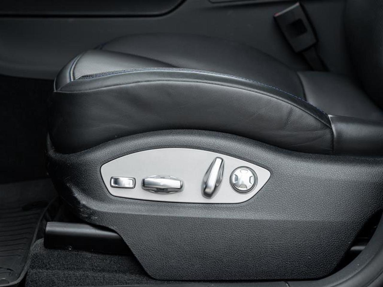 2023 Porsche Macan T AWD CPO Premium Pkg Plus Sport Exhaust System in Photo