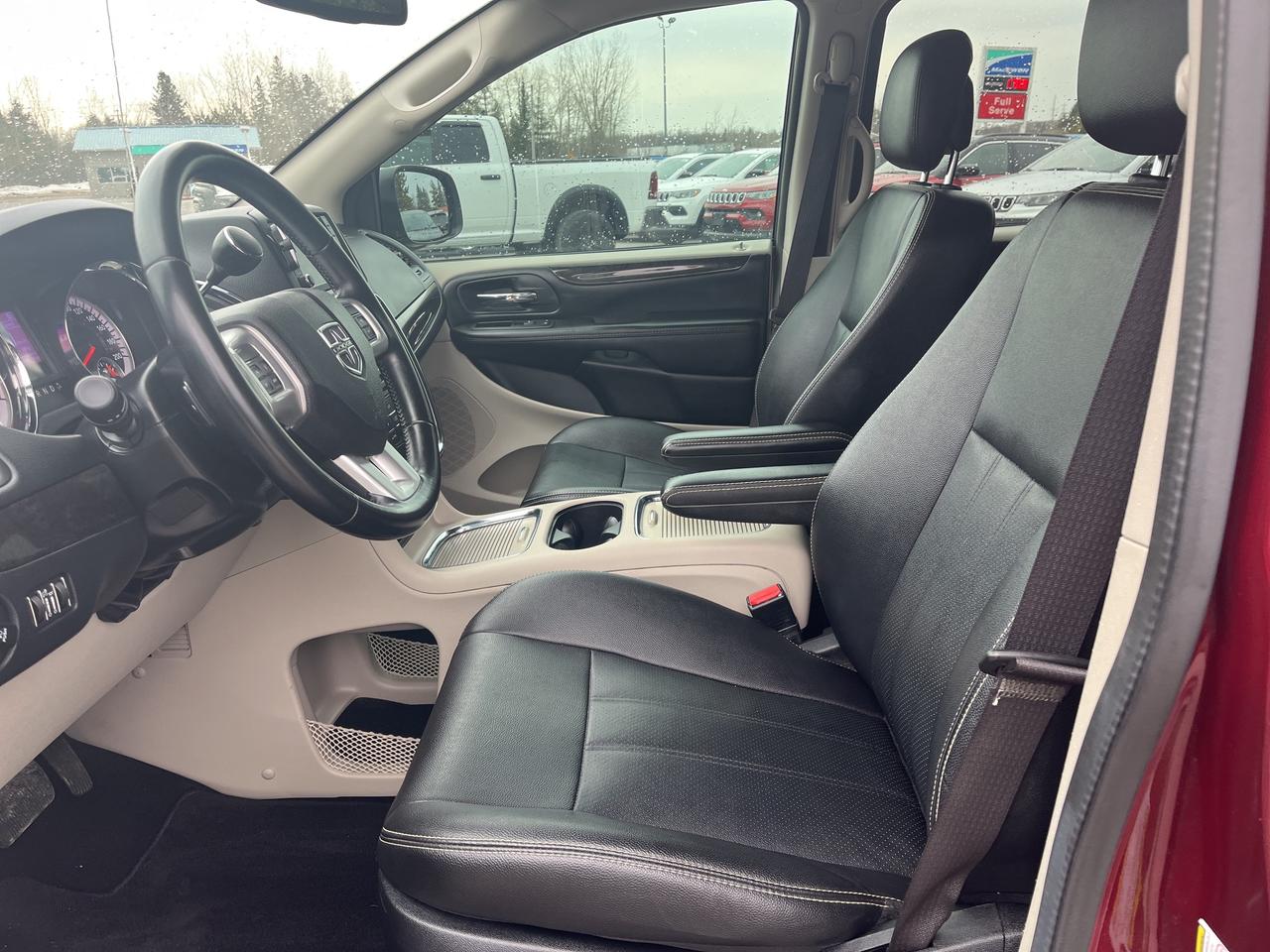 2020 Dodge Grand Caravan Crew Plus - Nav - Htd Leather Photo2