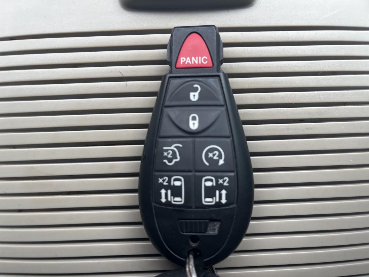 2020 Dodge Grand Caravan Crew Plus - Nav - Htd Leather Photo