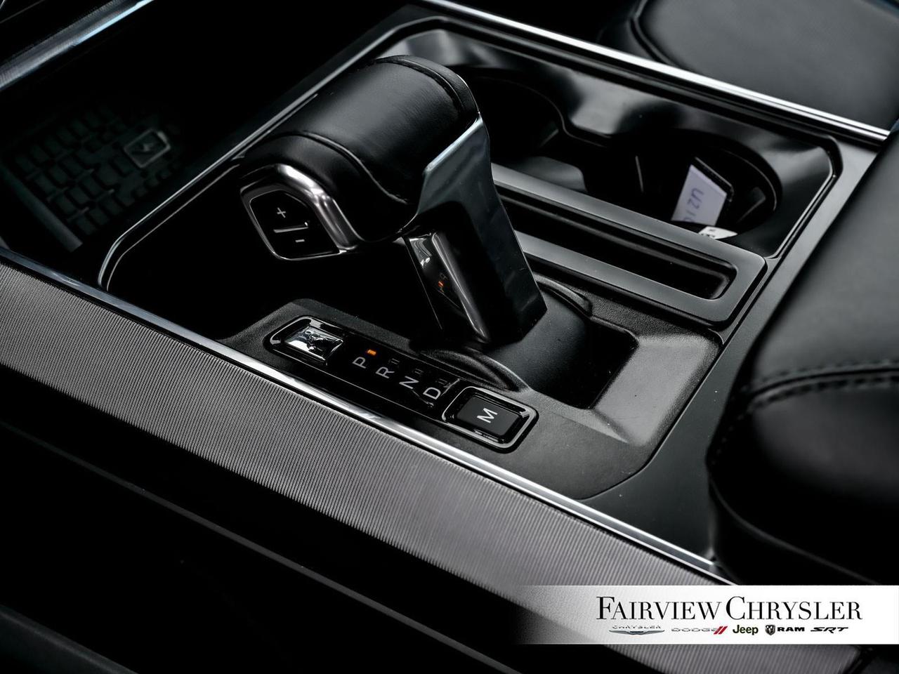 2025 Ford F-150 Platinum PANO ROOF   HYBRID   LEATHER   CARPLAY Photo