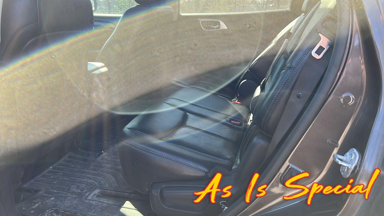 2016 Nissan Pathfinder SL 4dr 4x4 Photo