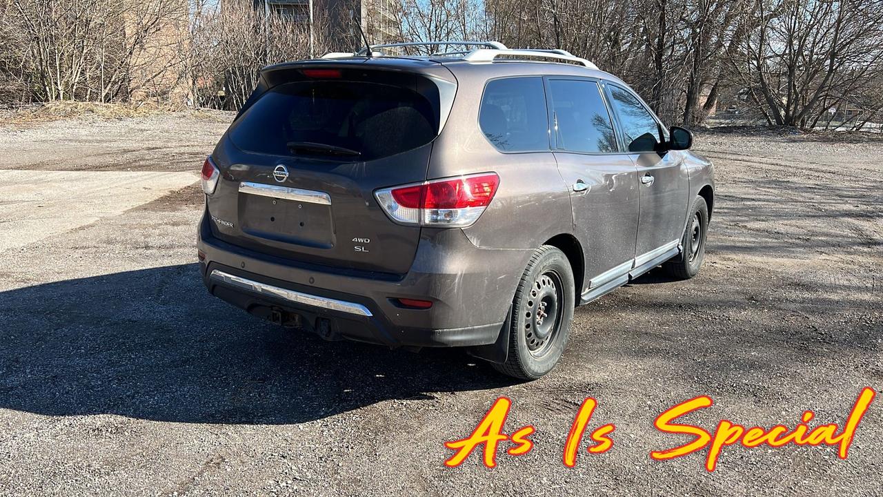 2016 Nissan Pathfinder SL 4dr 4x4 Photo