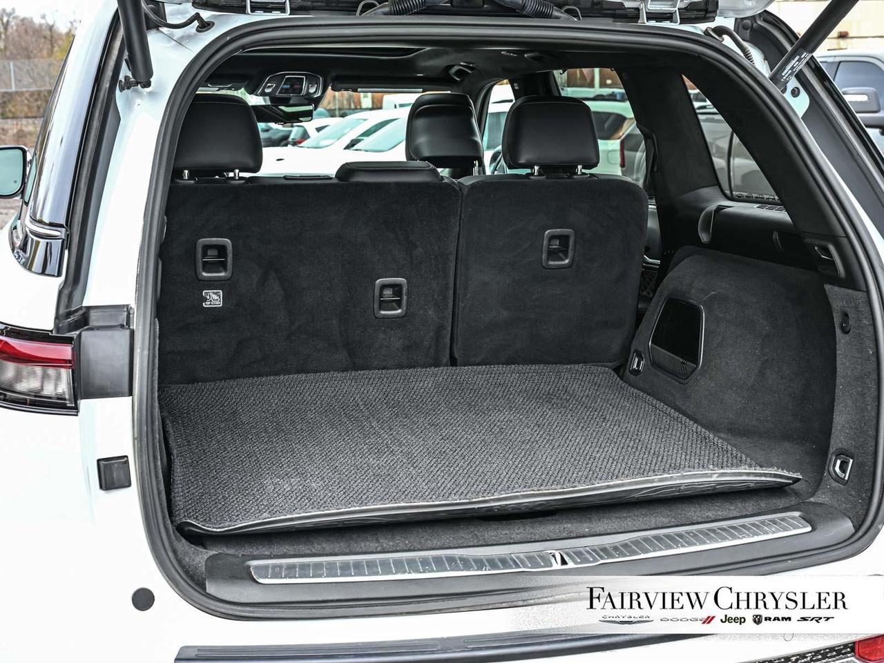 2025 Jeep Grand Cherokee Summit RESERVE   PANO ROOF   LEATHER   NAV   CARPL Photo