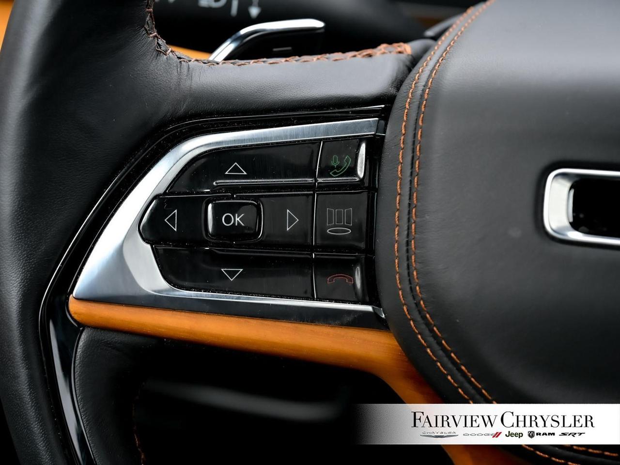 2025 Jeep Grand Cherokee Summit RESERVE   PANO ROOF   LEATHER   NAV   CARPL Photo