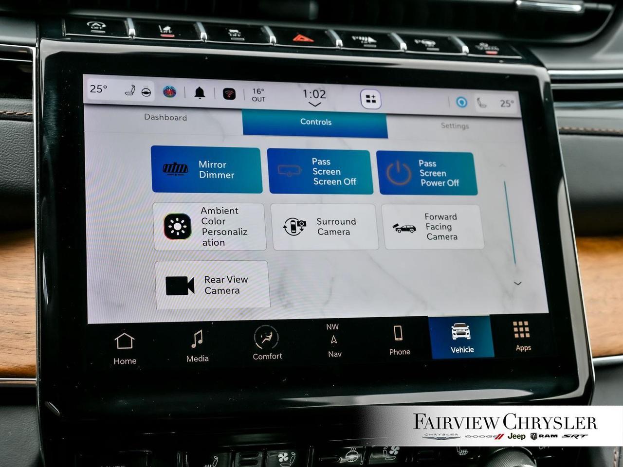 2025 Jeep Grand Cherokee Summit RESERVE   PANO ROOF   LEATHER   NAV   CARPL Photo