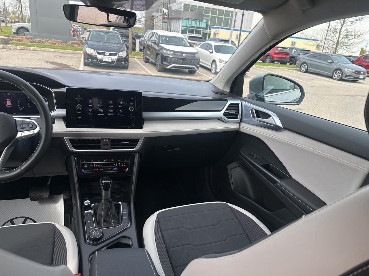 2025 Volkswagen Taos Comfortline 4Motion Photo