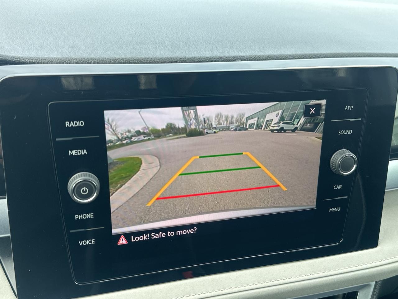 2025 Volkswagen Taos Comfortline 4Motion Photo