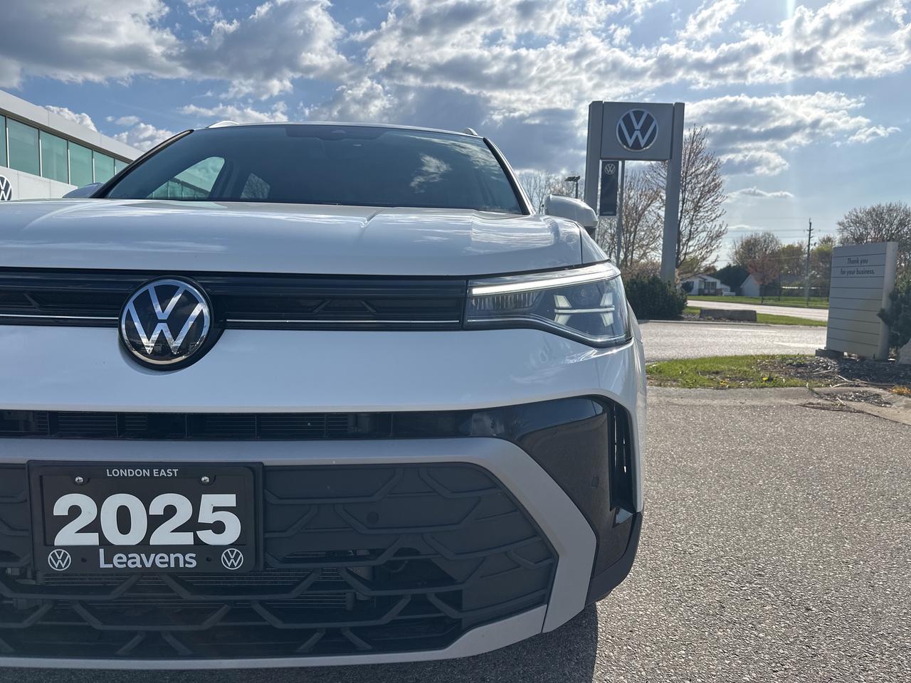 2025 Volkswagen Taos Comfortline 4Motion Photo