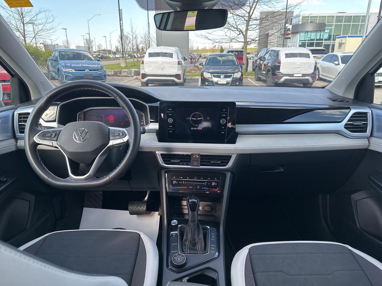 2025 Volkswagen Taos Comfortline 4Motion Photo