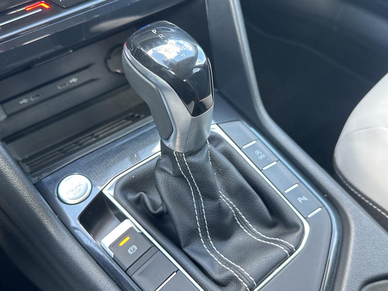 2025 Volkswagen Taos Comfortline 4Motion Photo