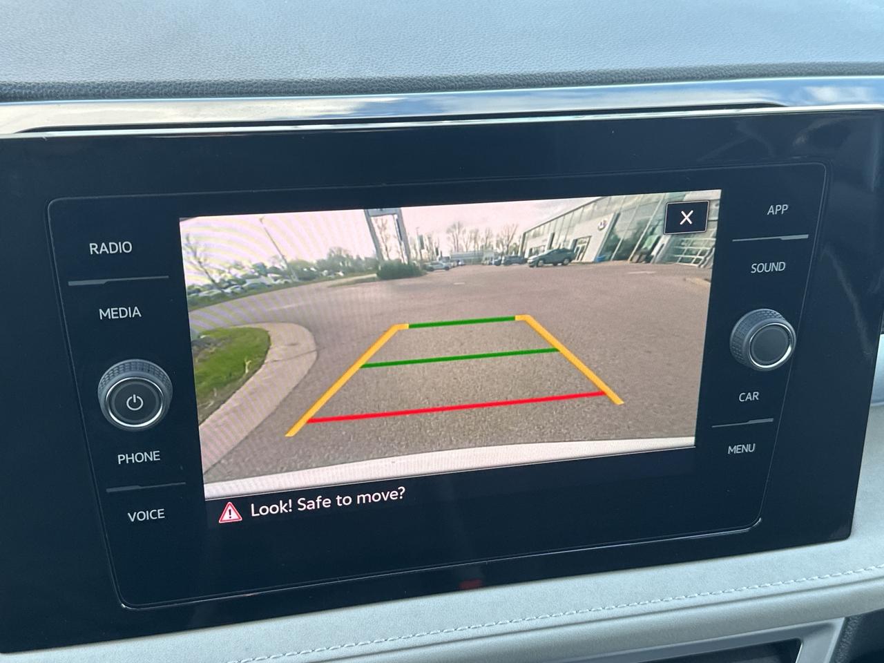 2025 Volkswagen Taos Comfortline 4Motion Photo